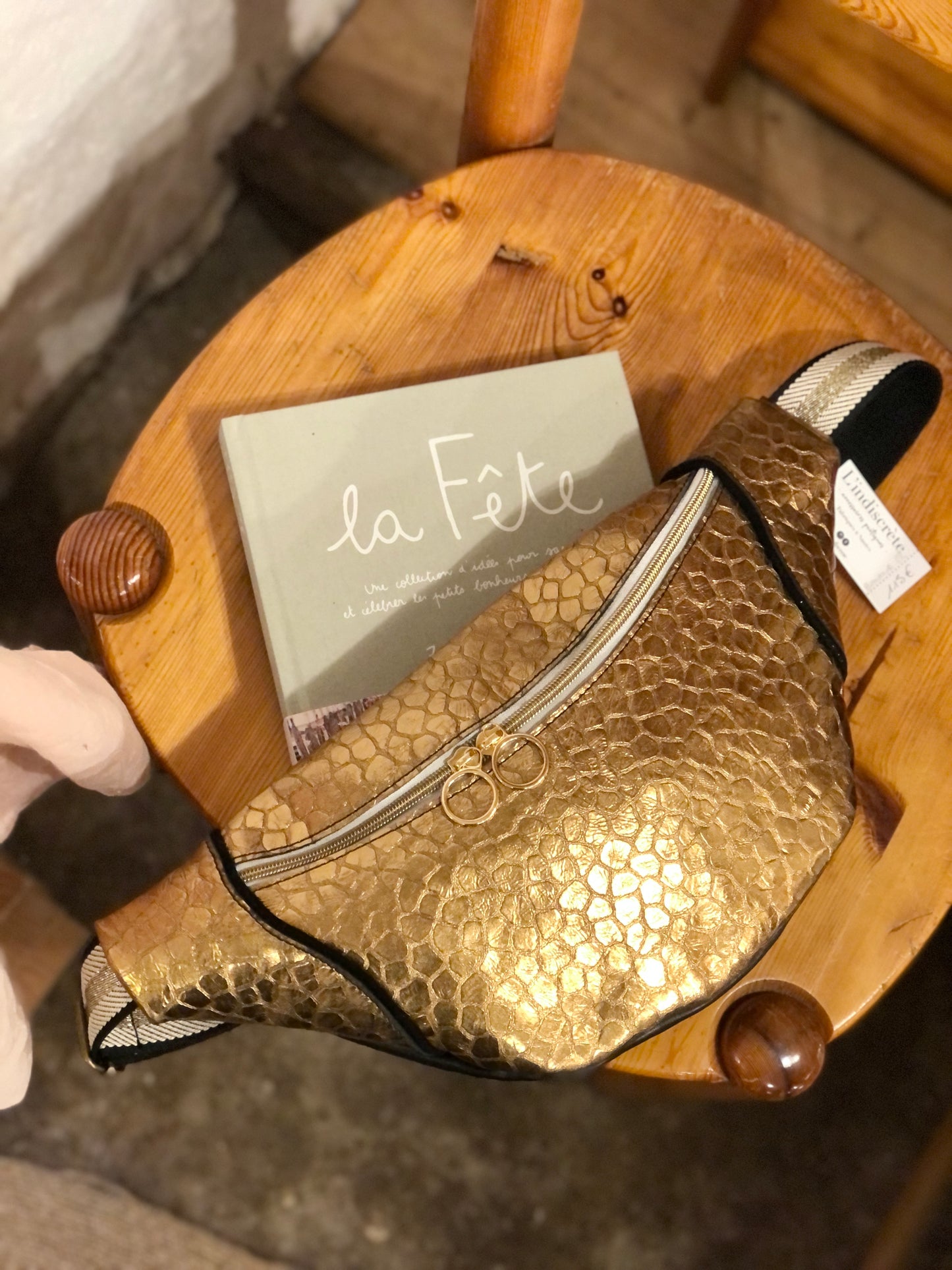 Banane - n°22 Cuir doré et noir