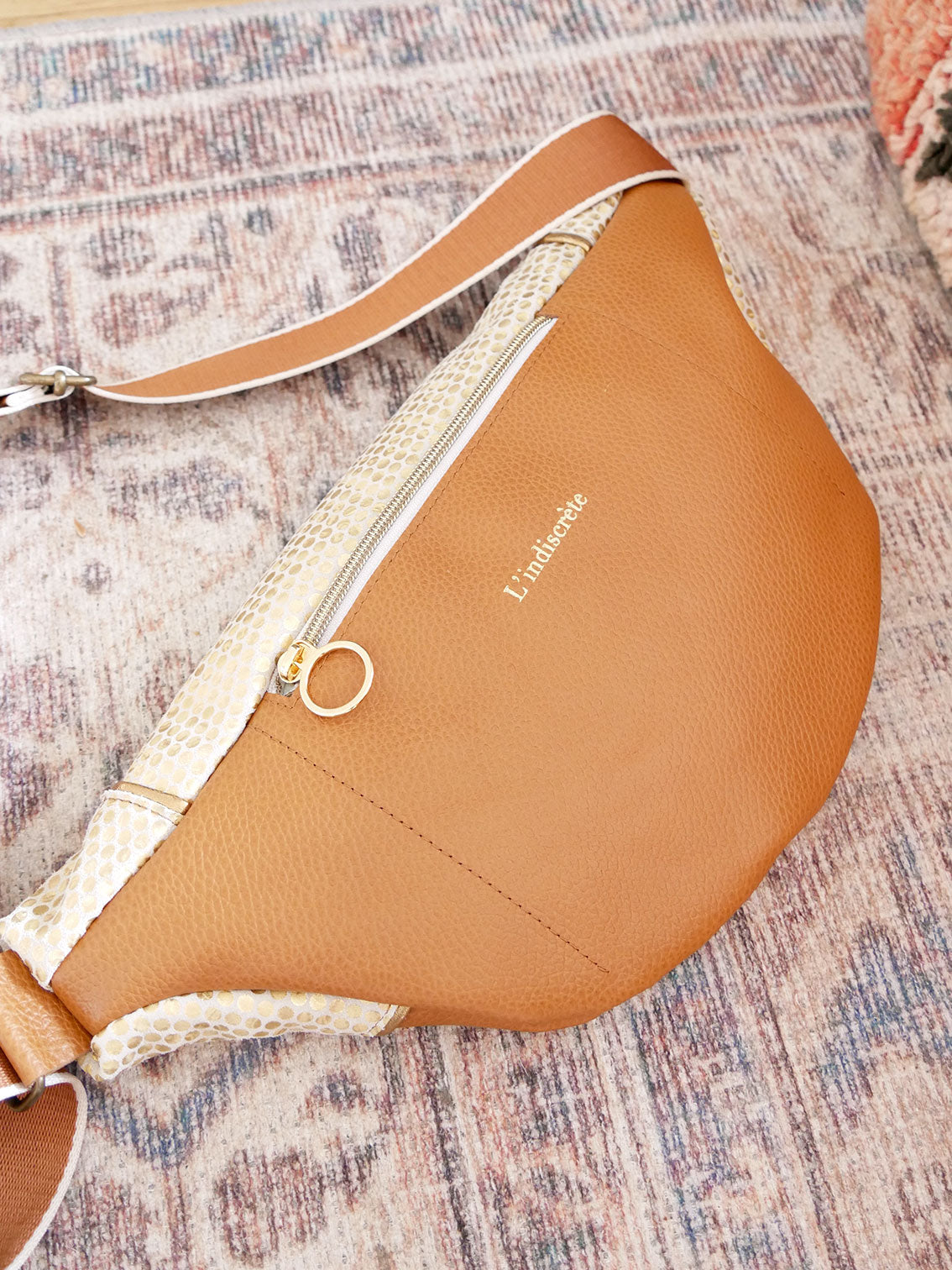 Banane - n°9 Cuir camel et doré