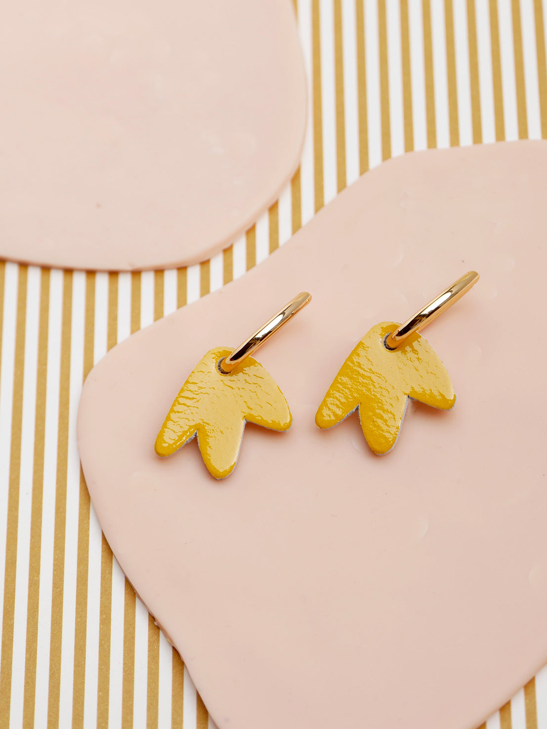 mini Bilbao - Boucles d'oreilles en cuir jaune tournesol