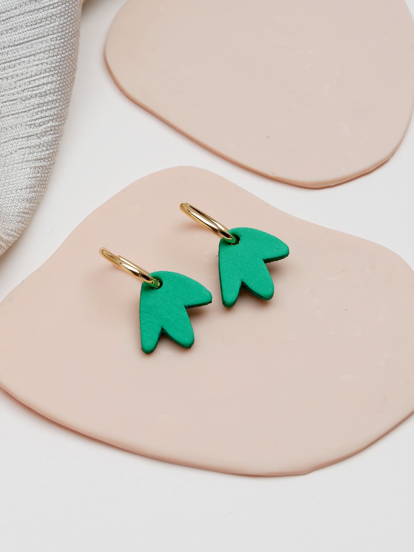 mini Bilbao - Boucles d'oreilles en cuir vert