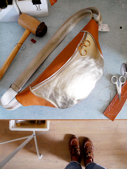 Banane - n°26 Cuir camel et doré