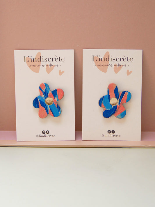 BARCELONE - pin's fleur en cuir palette rose bleu vifs
