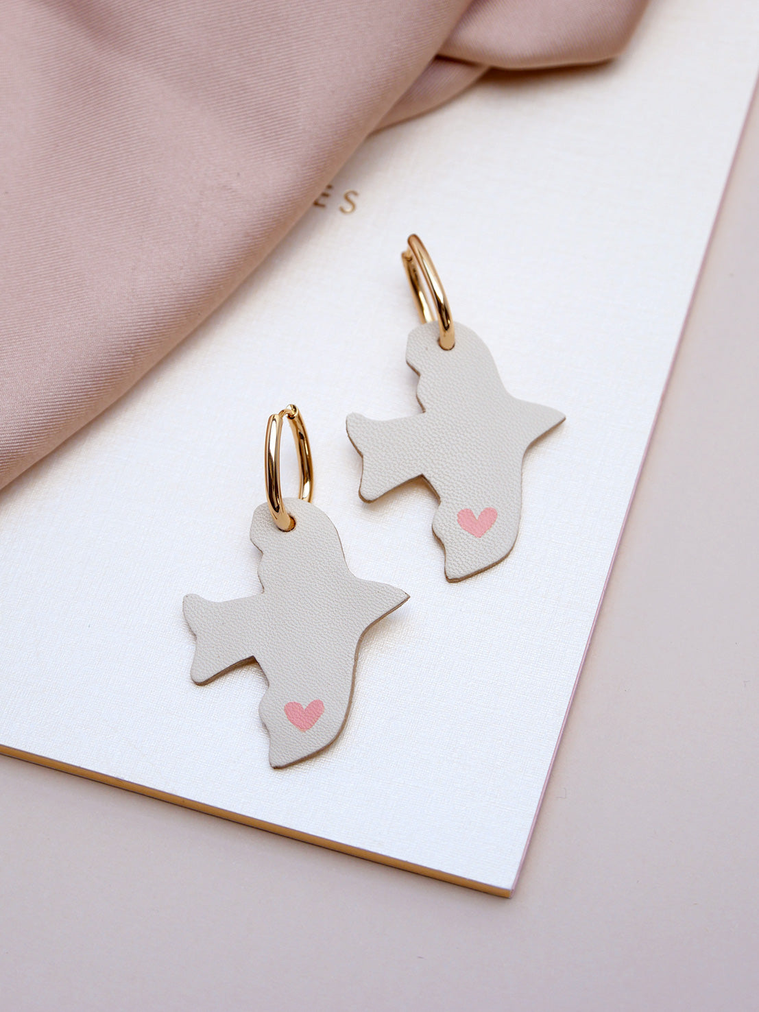 Essaouira - Boucles d'oreilles oiseau en cuir blanc et or