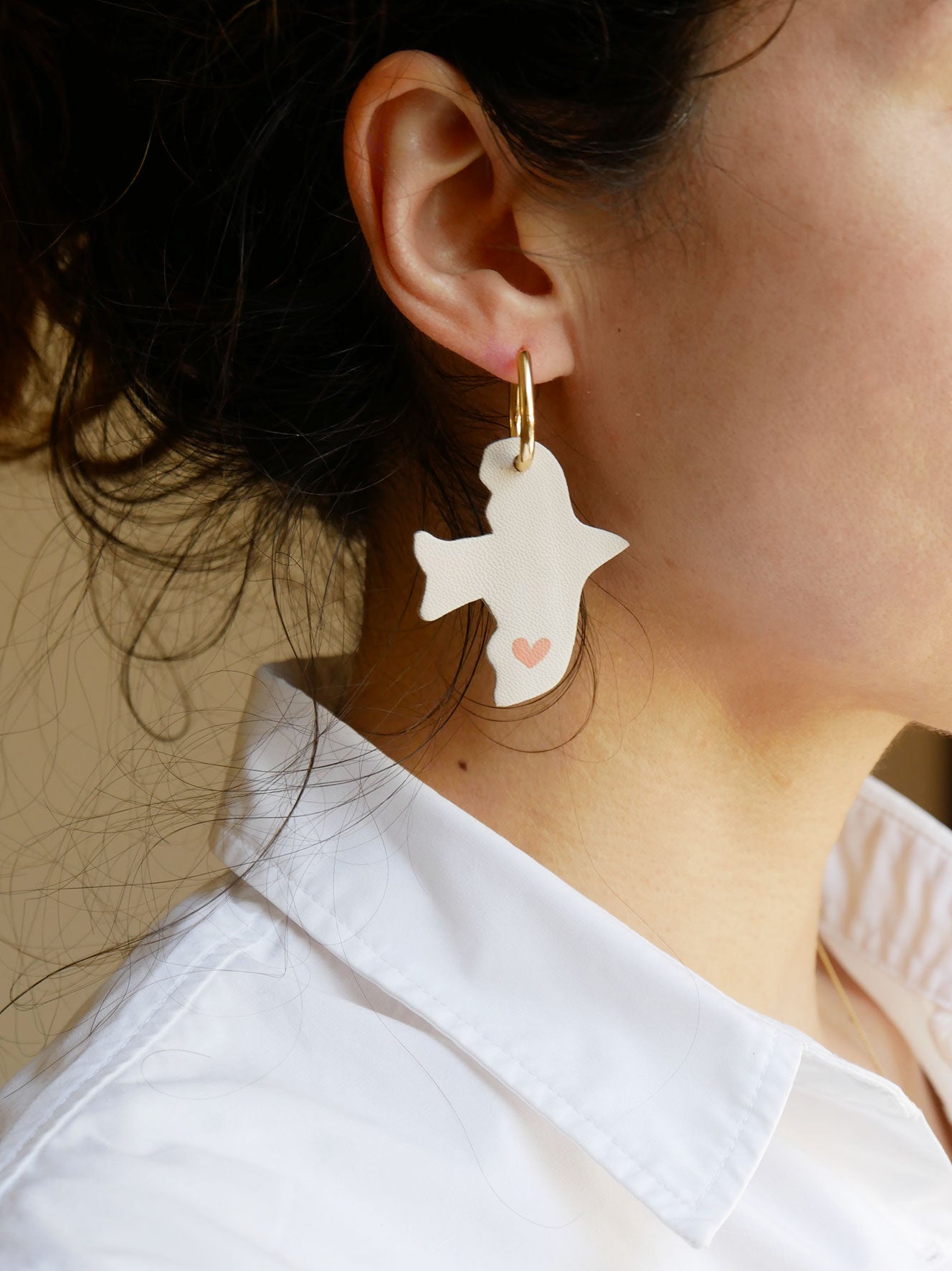 Essaouira - Boucles d'oreilles oiseau en cuir blanc et or