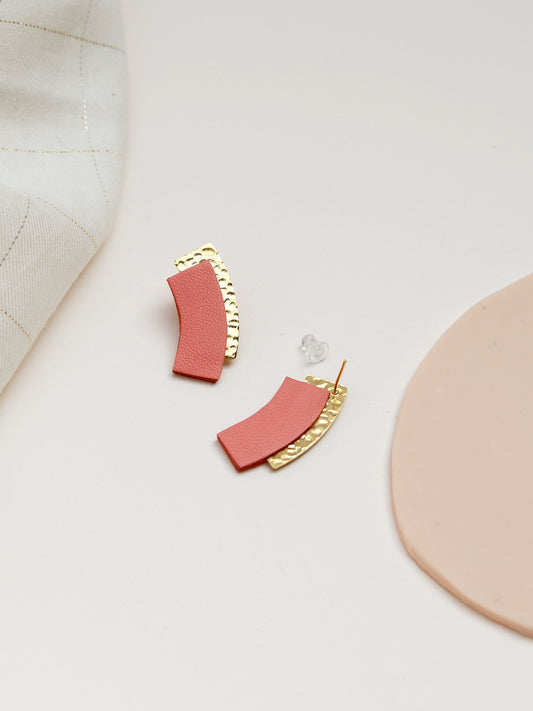 MENPHIS - Puces d'oreilles en cuir rose pêche