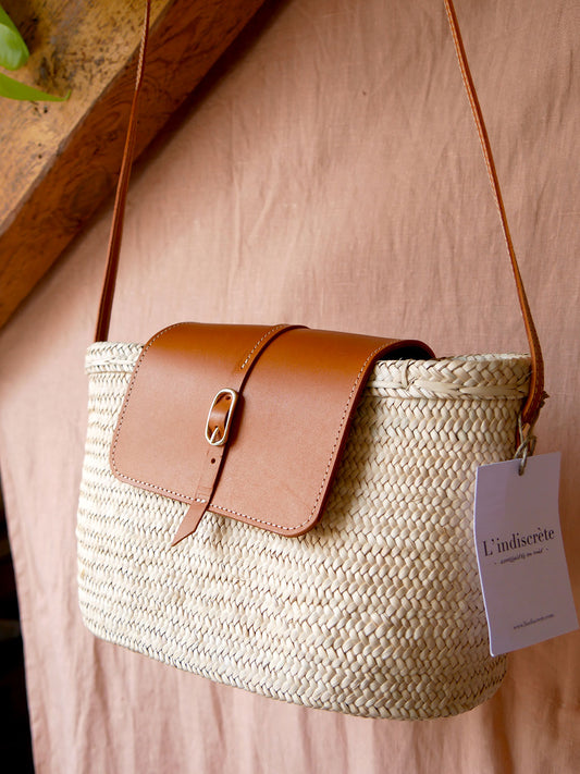 Numéro 88 - Panier en osier et cuir camel à bandoulière