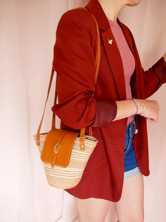 Numéro 98 - Panier en osier et cuir camel à anses