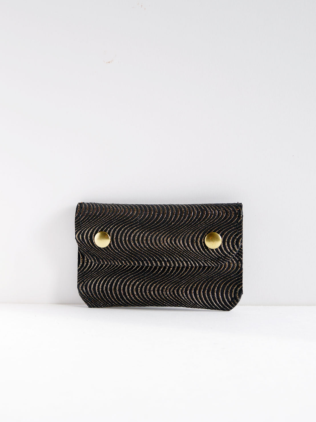 Porte-cartes en cuir noir à vagues PC38