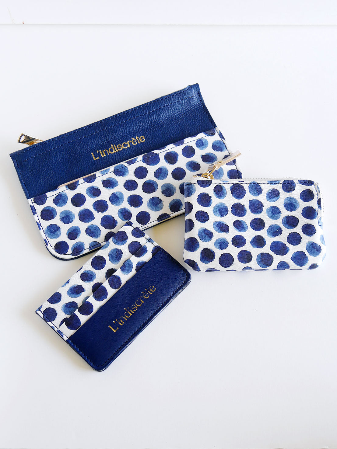 Pochette en cuir bleu à pois- P149
