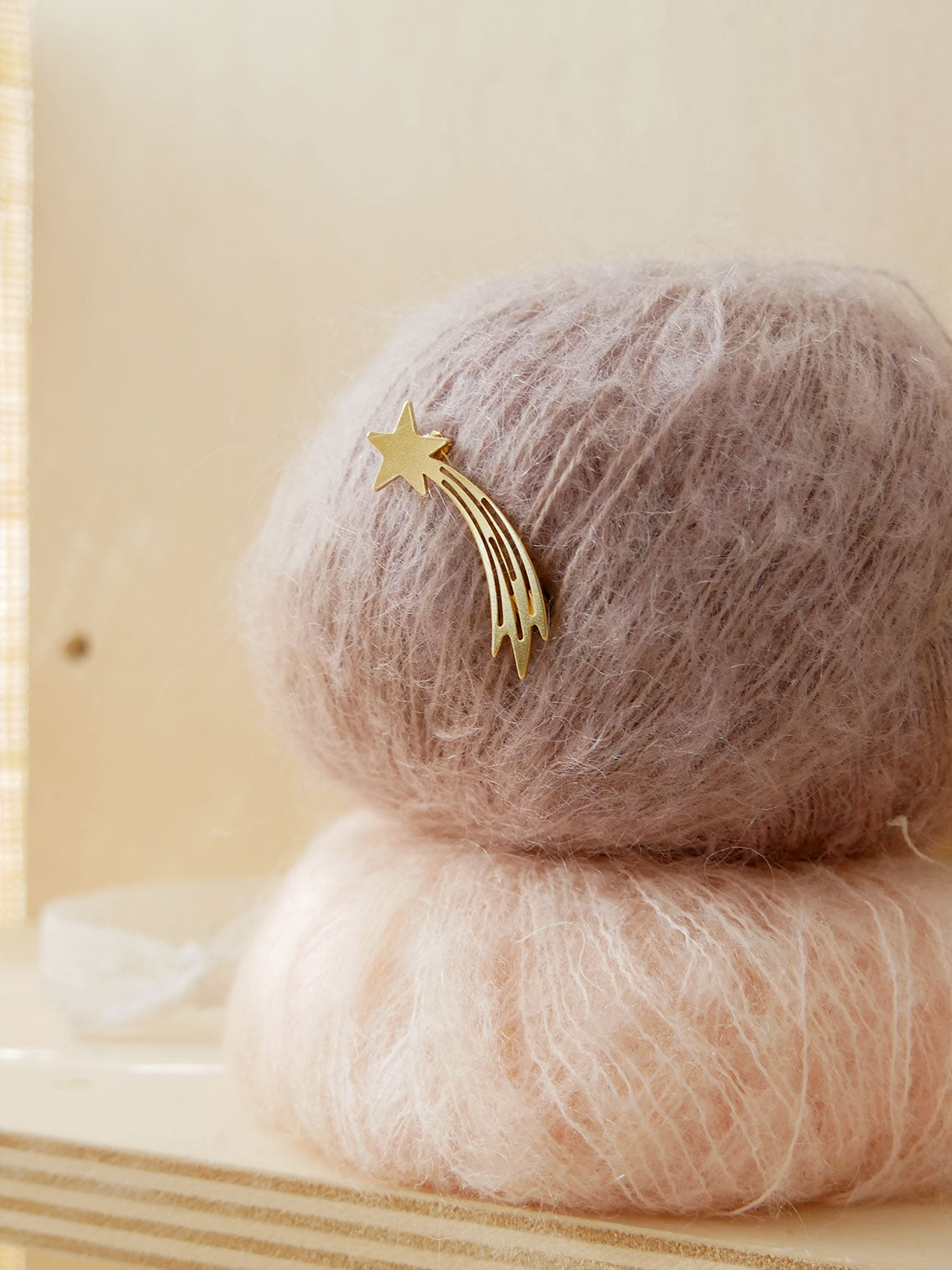 Broche étoile filante