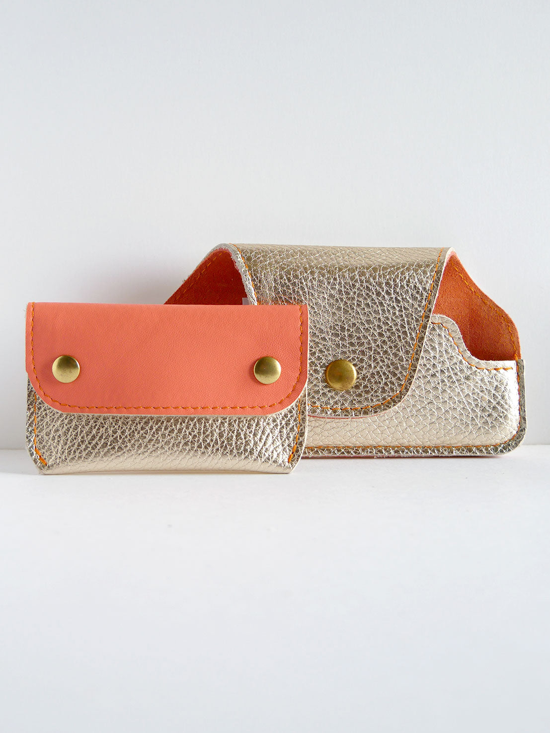 Etui à lunettes en cuir doré et orange ET37