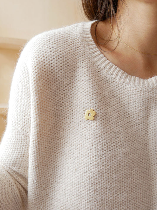 Pin's fleur naïve