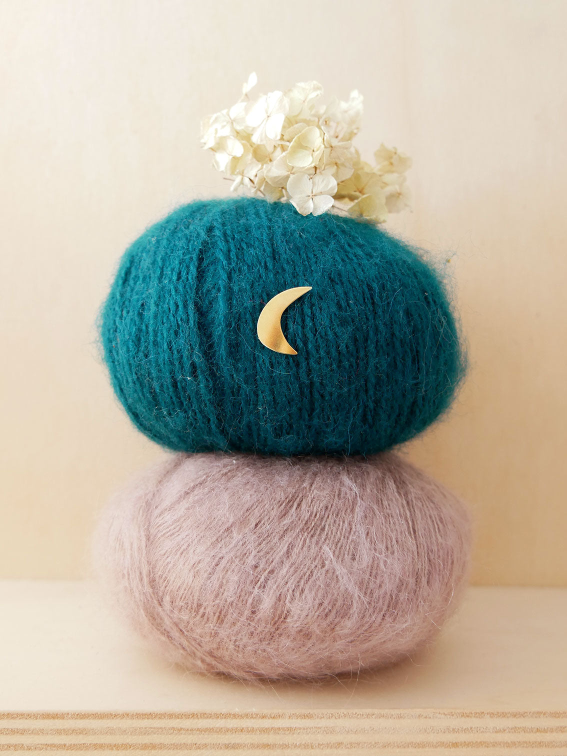 Pin's lune naïve