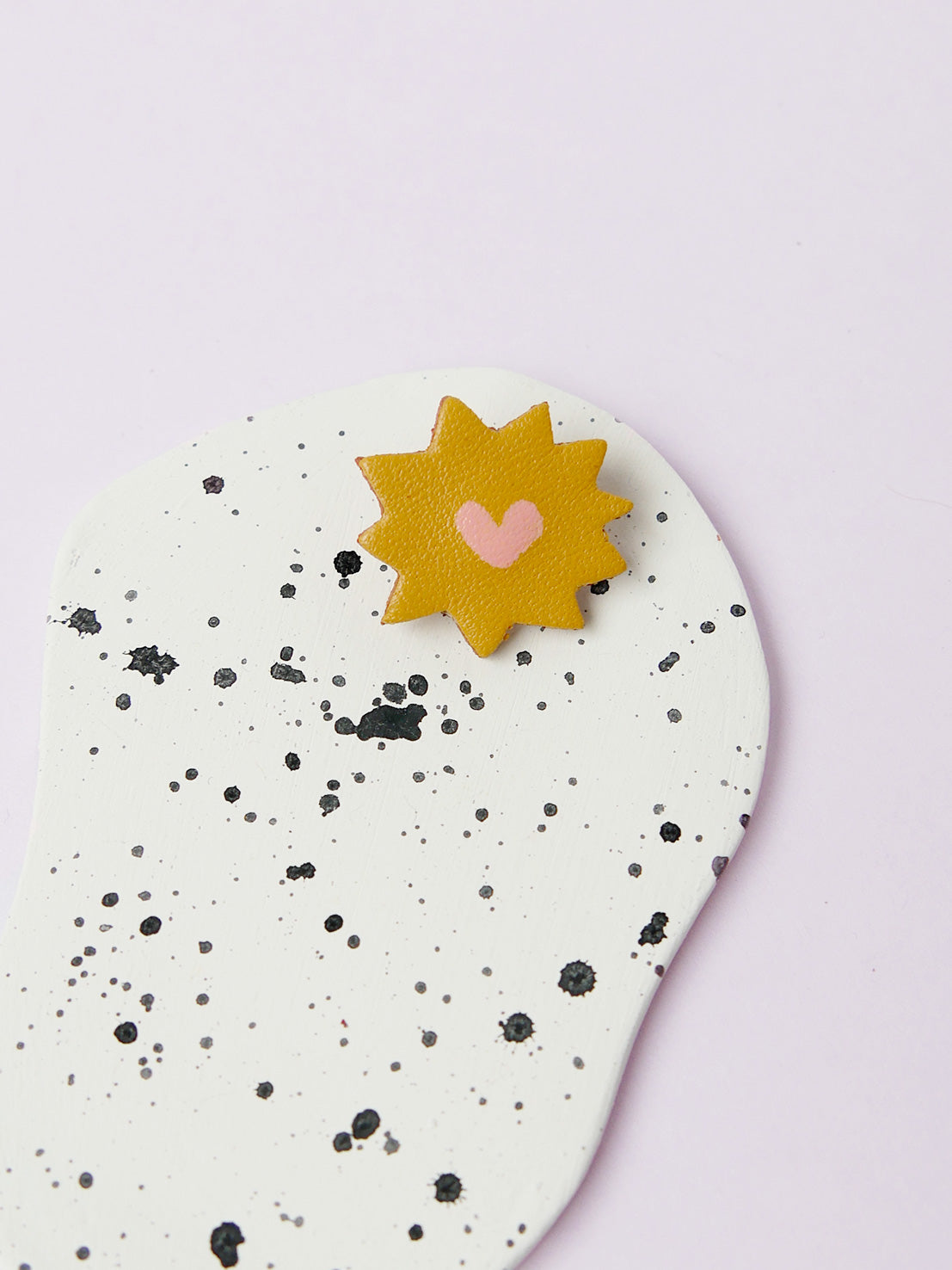 AMOUR - pin's d'amour vieux rose / pistache / moutarde