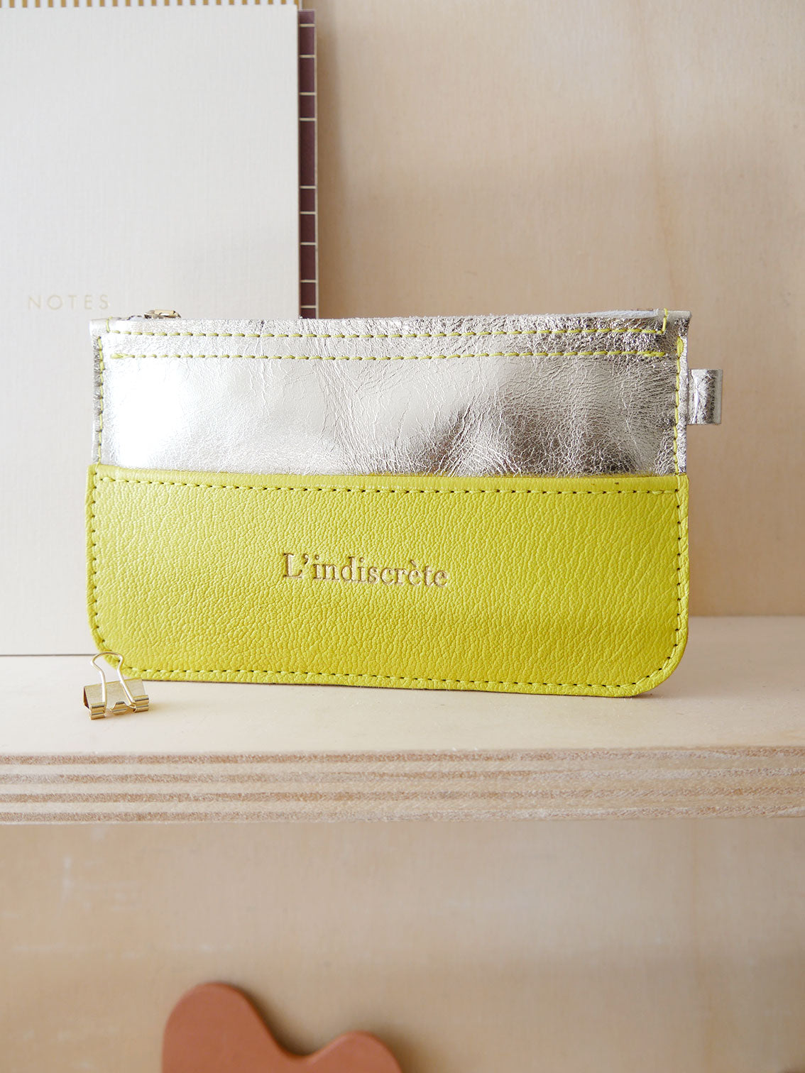 Pochette en cuirs or et jaune - P65