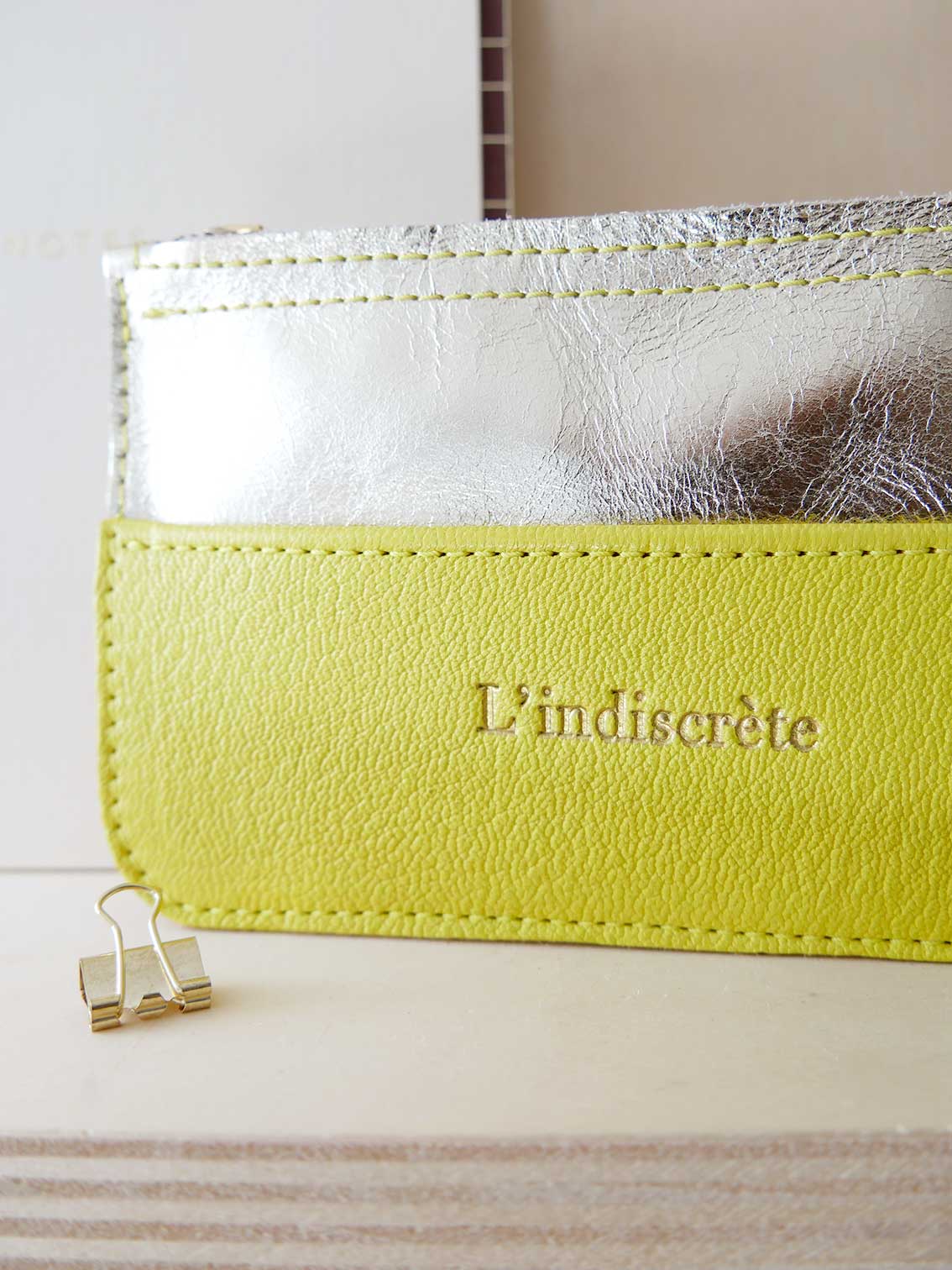 Pochette en cuirs or et jaune - P65