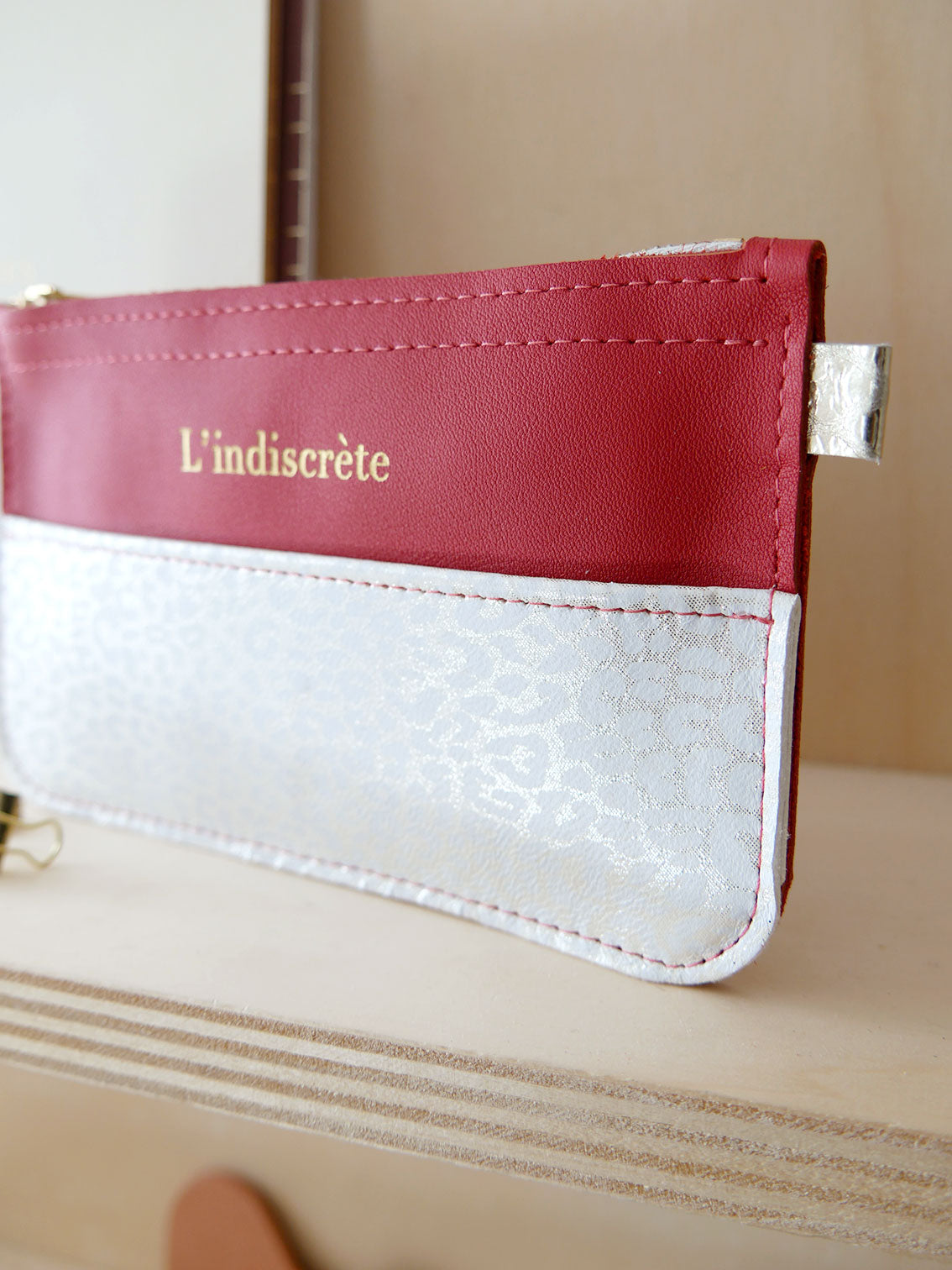 Pochette en cuir rouge - P78 / P80