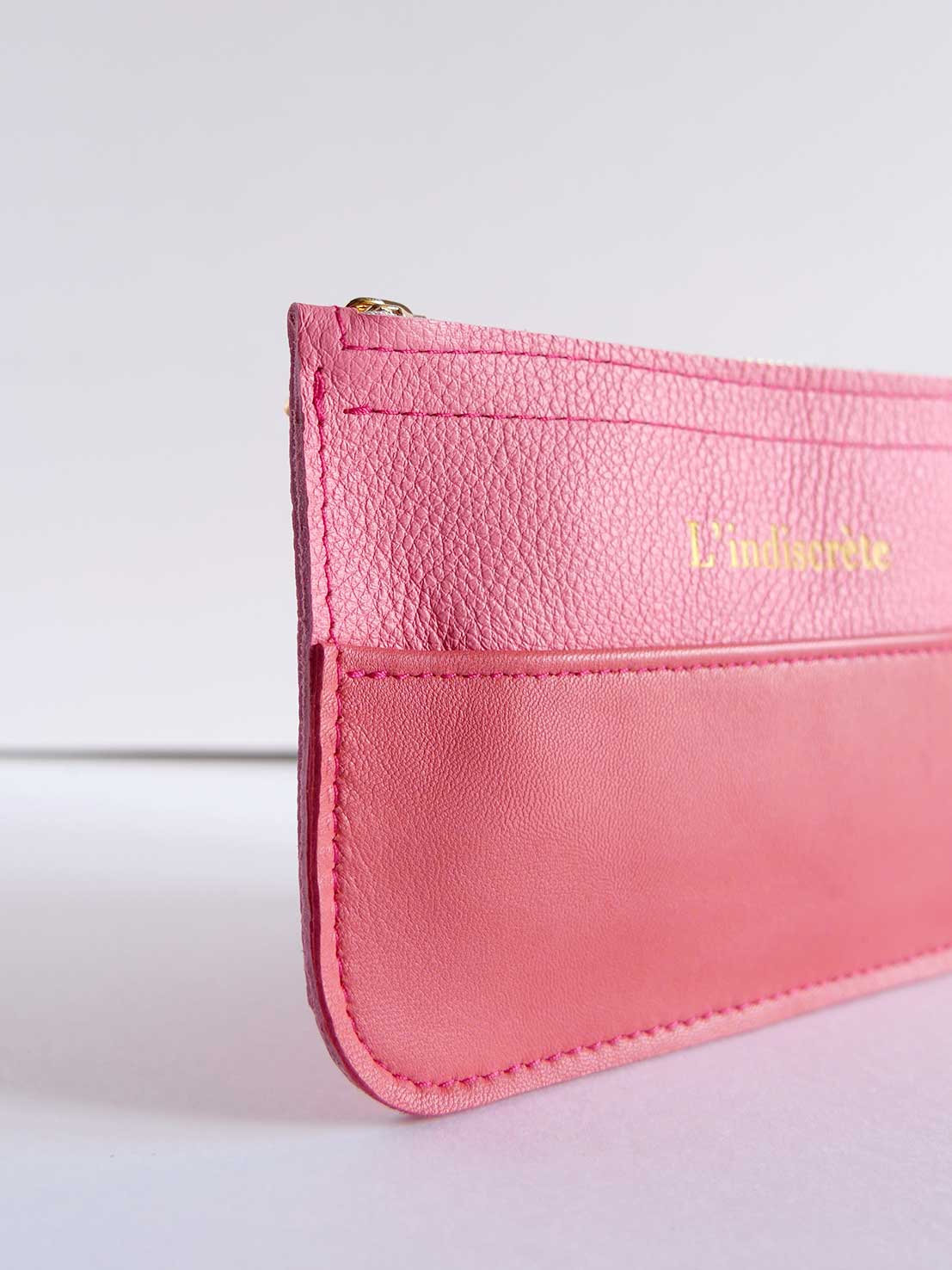 Pochette en cuir rose fuchsia - P129