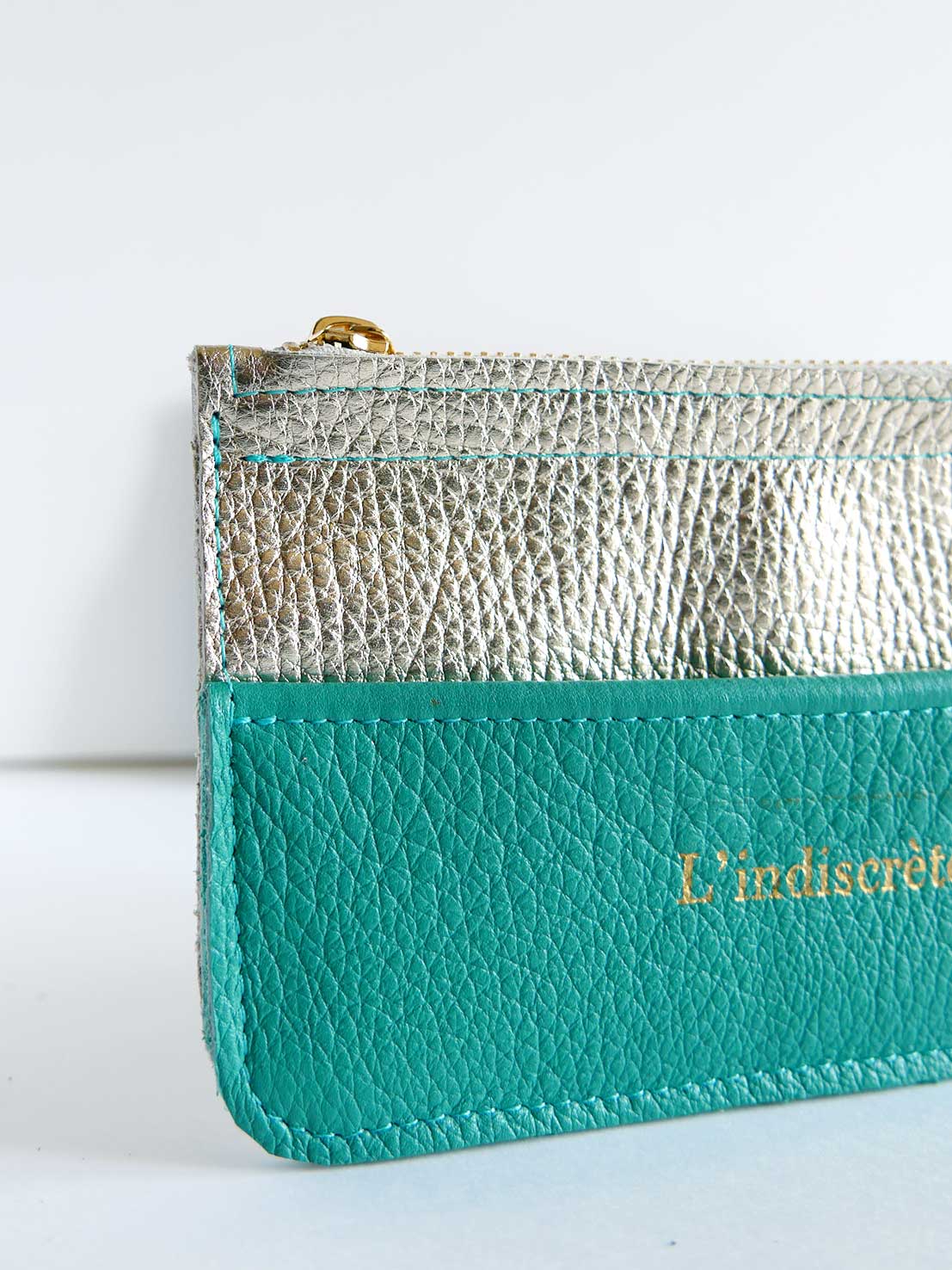 Pochette en cuir or et turquoise- P131 / 132