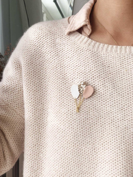 Les ballons - Broche ballons en cuir rose et paillettes