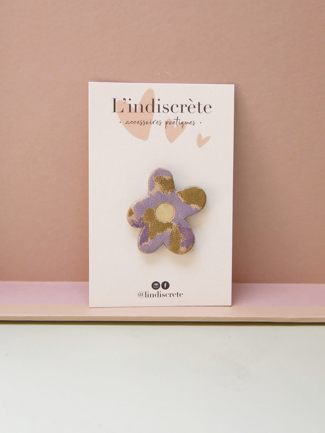 BARCELONE - pin's fleur en cuir palette violet mauve