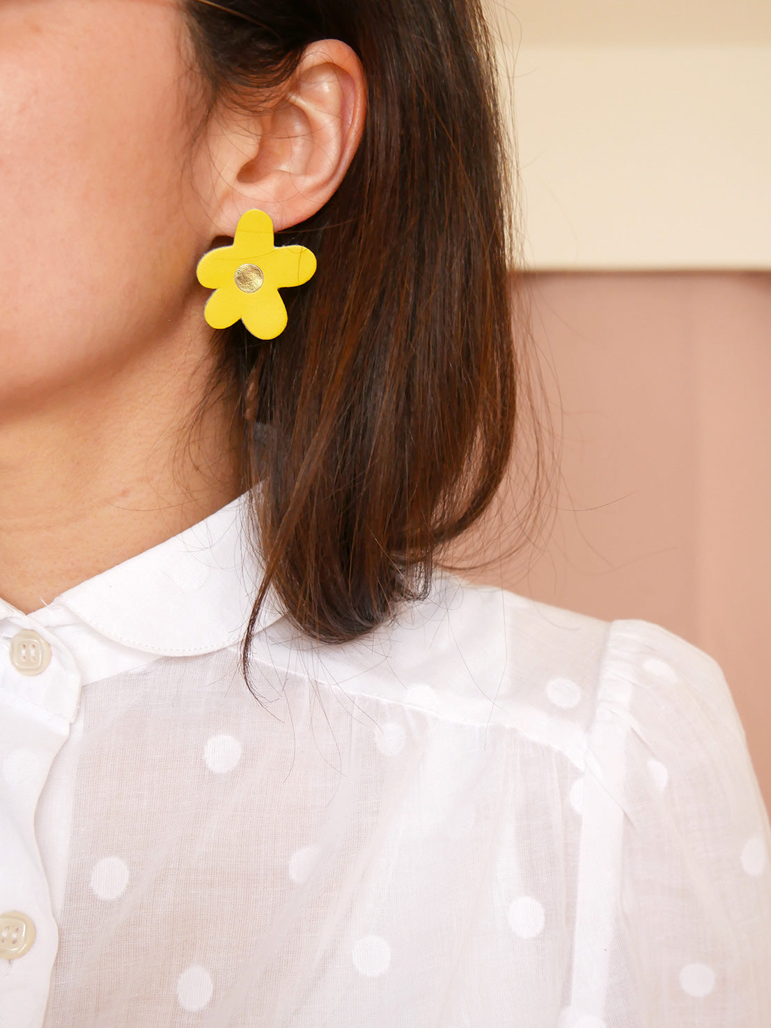 Barcelone - Boucles d'oreilles en cuir jaune et or