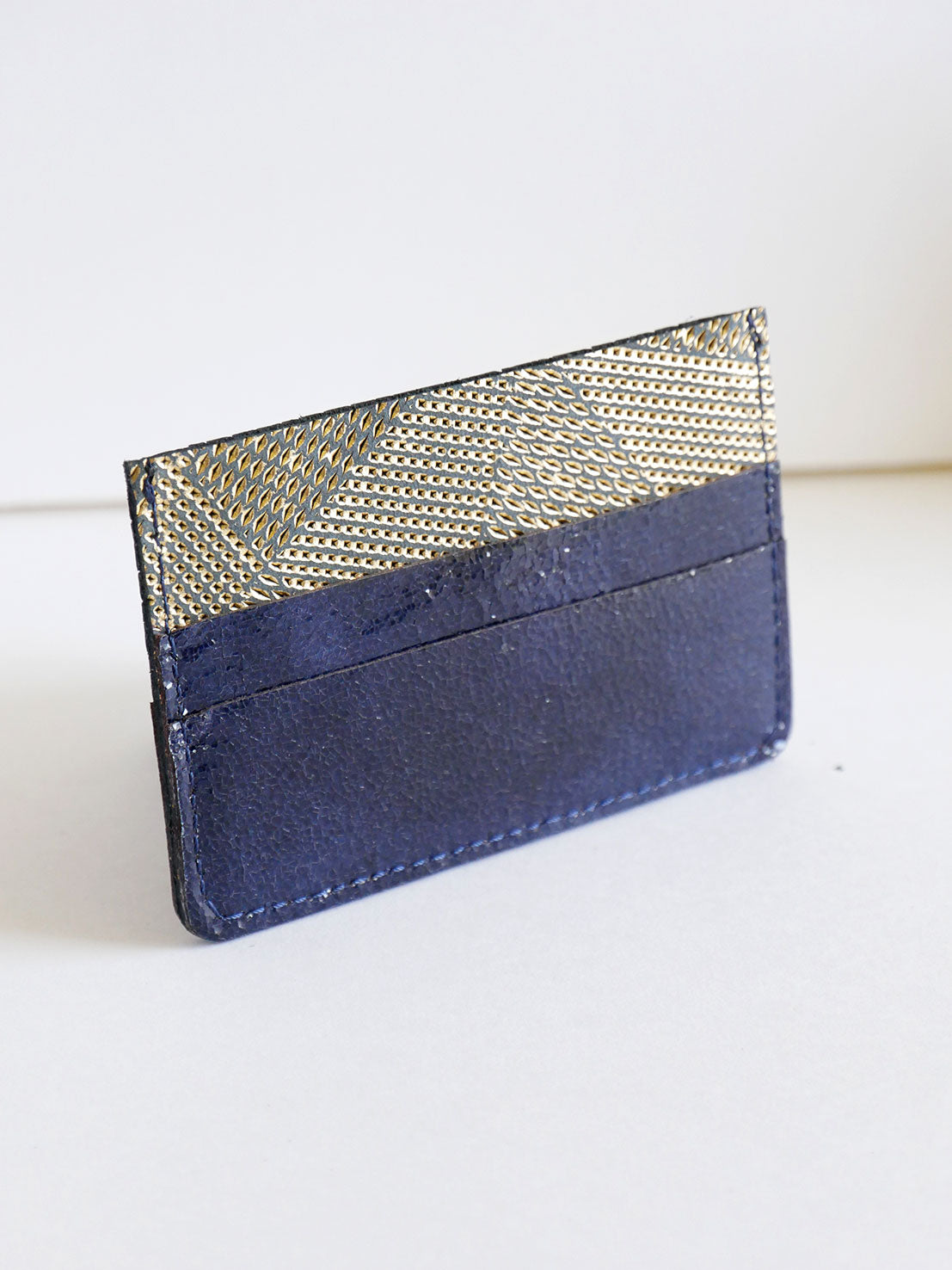 Porte-cartes PC03 en cuir bleu nuit et or