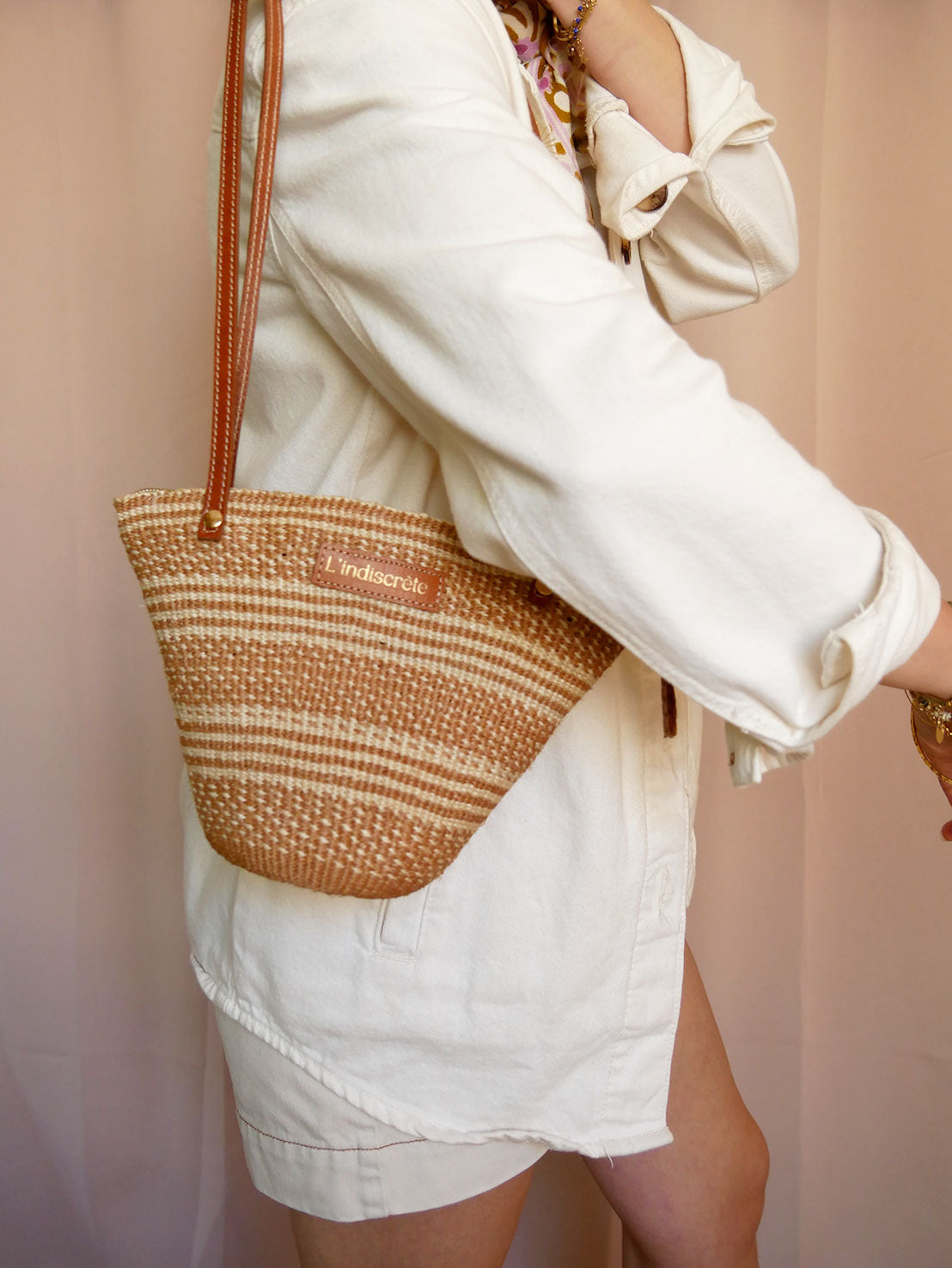 Panier 126 - Panier en osier et cuir camel à bandoulière