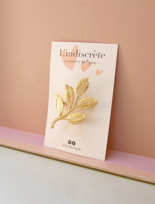 Broche feuilles dorées