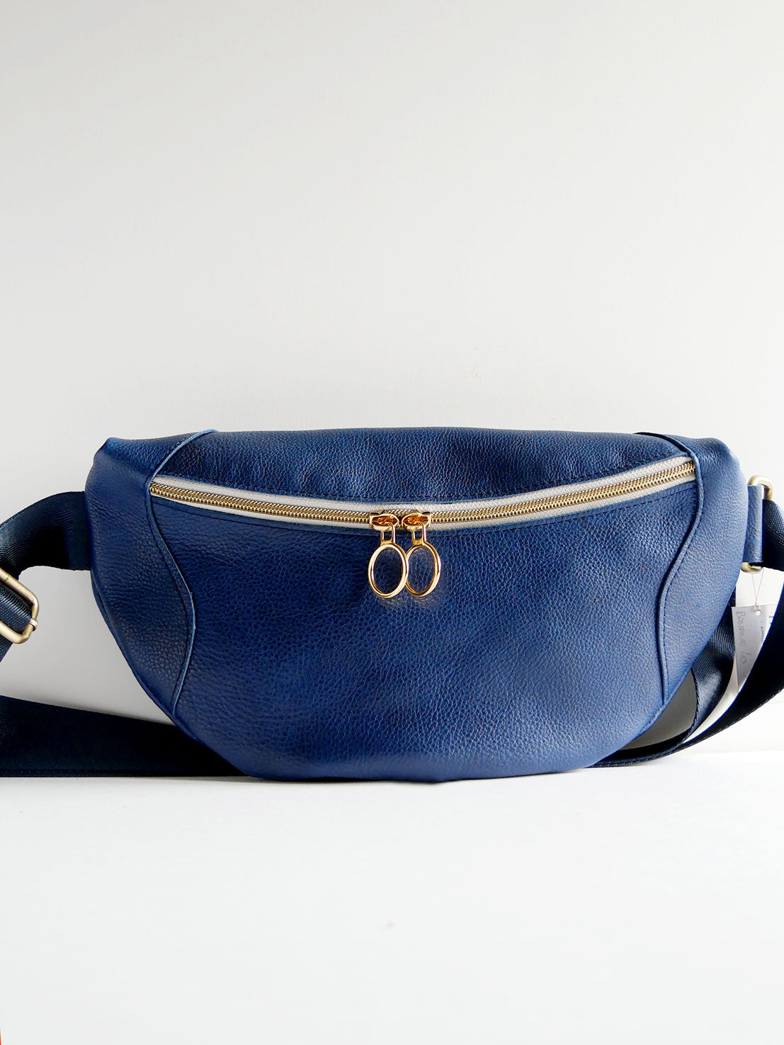 Banane - n°40 Cuir bleu indigo