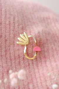 NAMI - Broche Nami en cuir rose fuchsia