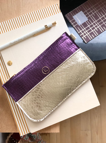 Pochette en cuir or et violet - P11